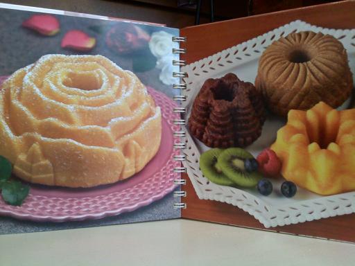 Cookbook- Bundt Classics